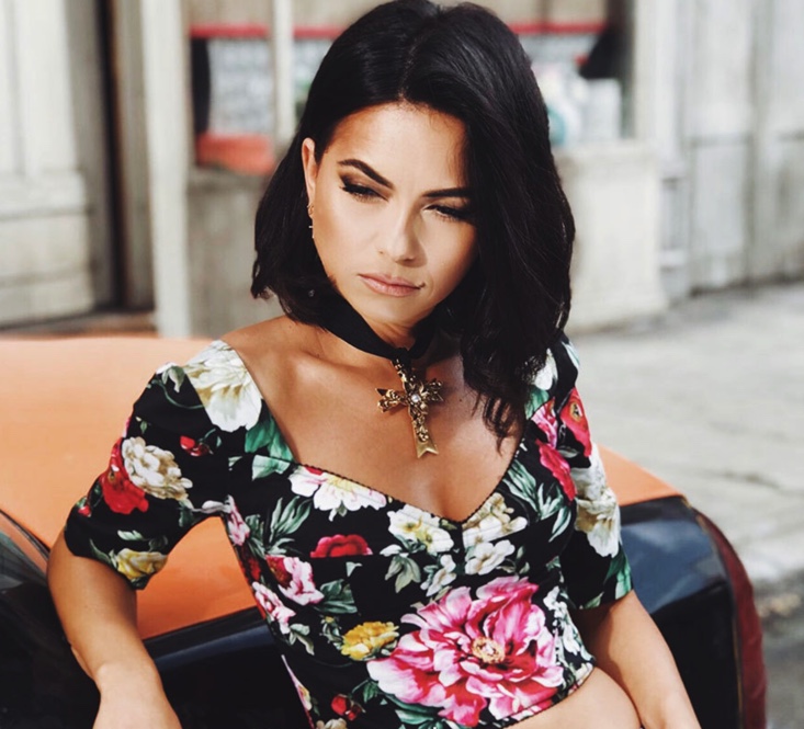Giphy profile picture for @inna