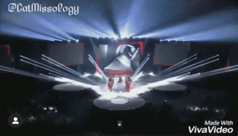 giphy.gif?cid=4d1e4f291f593d830618eb3126