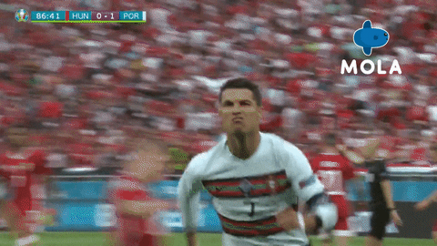 Medio-cristiano GIFs - Get the best GIF on GIPHY