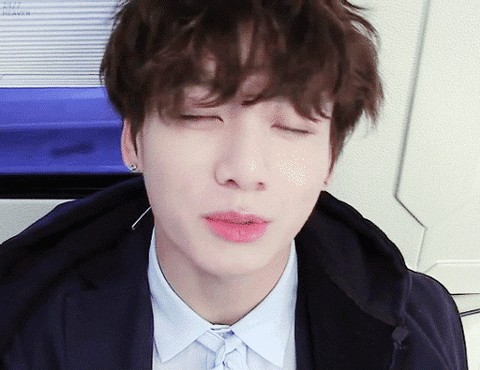 Jeon Jungkook GIFs - Get the best GIF on GIPHY