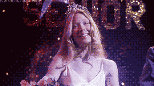 carrie GIF