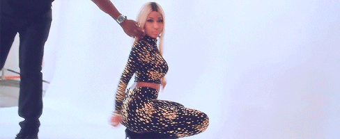 Nicki Minaj Twerking GIFs - Get the best GIF on GIPHY