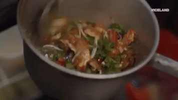 200.gif?cid=fc005b0843d41582f3328d5d57fe75fd4d1819b1d9becd8f&rid=200.gif&ct=g