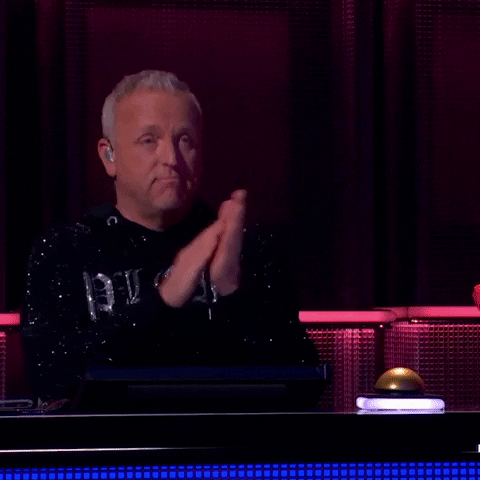 giphy.gif?cid=6c09b952c3rbbx2s0zz5s81x1za5978ym4wz19sdbz9ecow2&ep=v1_internal_gif_by_id&rid=giphy.gif&ct=g