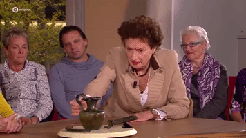 Breaking Tussen Kunst En Kitsch GIF by AVROTROS