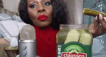 giphy.gif?cid=4d1e4f29e4fda6ed060f65a241