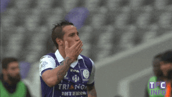 Ligue 1 Love GIF by Toulouse Football Club