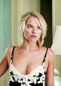 margot robbie street GIF