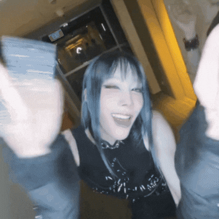 Diva Clash GIF