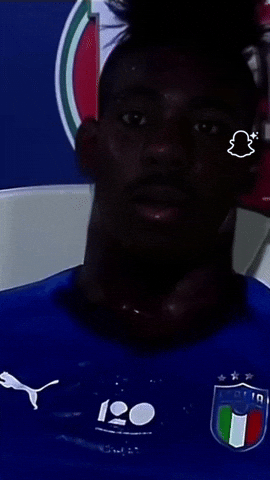 Kvjua GIF