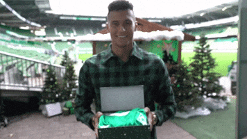 Unwrapping Davie Selke GIF by SV Werder Bremen