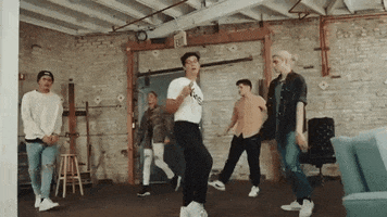 200.gif?cid=fc005b08eb9e328972fee6349294c5556f7d2240d87a9241&rid=200.gif&ct=g