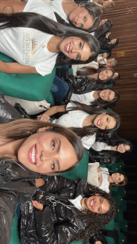 giphy.gif?cid=2154d3d756843777d3cdc1e4a2