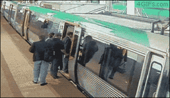 fikrjadid crowd-pushes-train-rescue GIF
