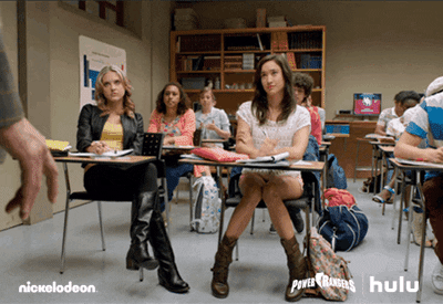 giphy.gif?cid=36b14factq94i626x2urjxjd2haluez8dp86s58r60rkmh45&rid=giphy.gif&ct=g