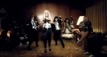 200.gif?cid=fc005b089e59b6f45931a57a8f8ec33880de84daafc0504b&rid=200.gif&ct=g