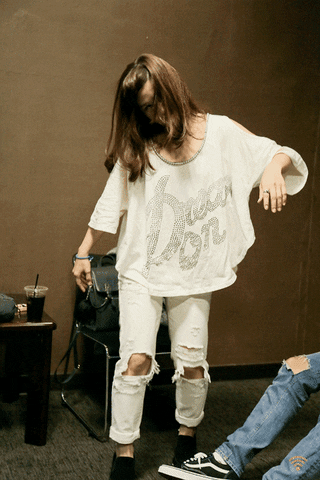 ew91bmdlcjkxmdvaewfob28uy29tlnr3  GIF