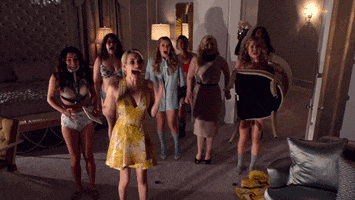 emma roberts grace GIF by ScreamQueens