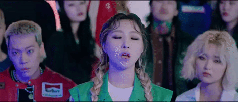 k-pop gong minzy GIF