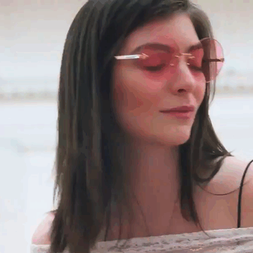 capsalone 2017 lorde melodrama green light GIF