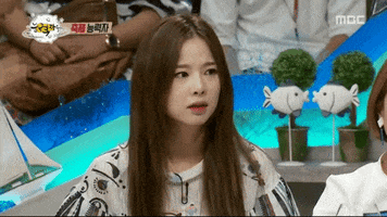 hkwhozthatgirl  GIF