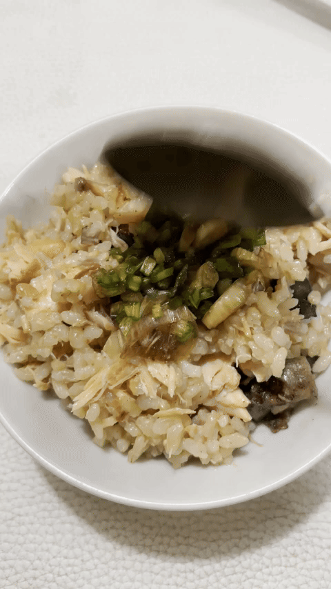 Zairyo's One Pot Salmon Rice