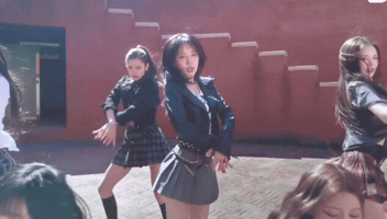 Sign Mai GIF