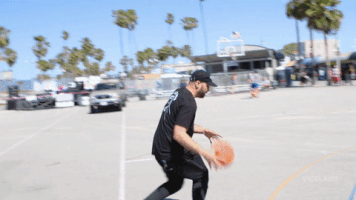 200.gif?cid=fc005b0819a8b4a9497cfe44472c11ba3550ed2307cb7c9c&rid=200.gif&ct=g