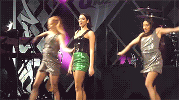 giphy.gif