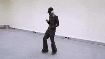 Mrwize Dancing GIF by MRWIZE