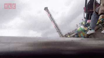 Amusement Park Spinning GIF by TLC Europe