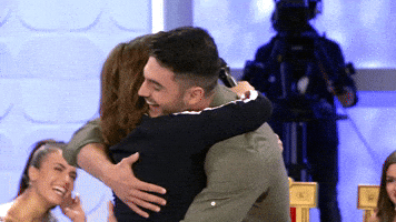 Abrazo Myhyv GIF by Mediaset España