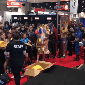 Cosplaymanopla GIF