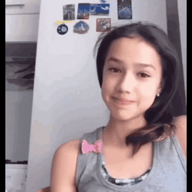 Alinaz GIF