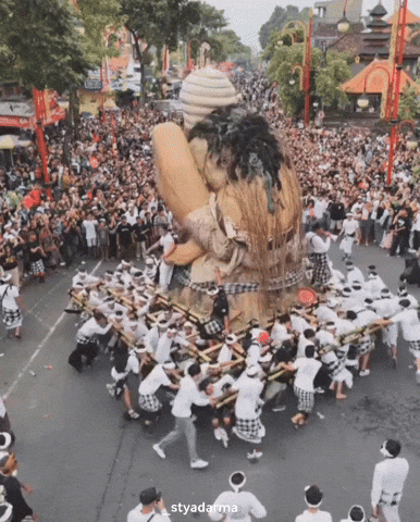 Gianyar Ogohogoh GIF