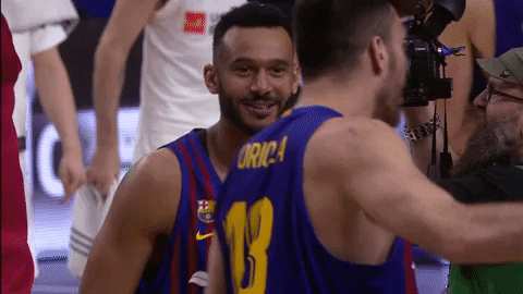 giphy.gif?cid=6c09b9528bepia6ieqolojo20p