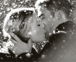 Love Animated GIF | Beijo apaixonado, Amor, Beijo