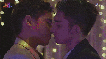 Boys Love Kiss GIF by Globe Studios