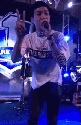 nathapornotangwattanakuncho  GIF