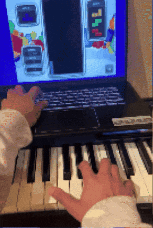 Piano GIF