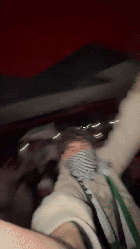 Mohshm3A GIF
