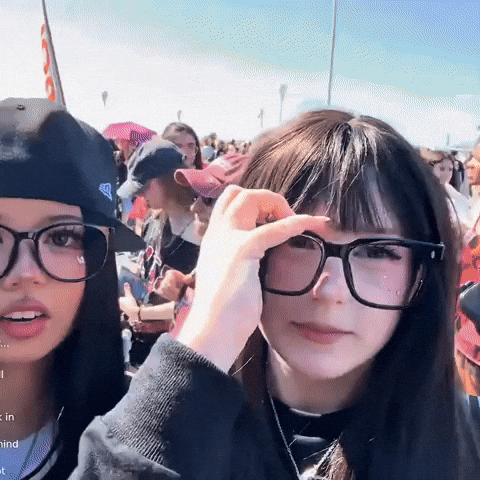 Upminaa GIF
