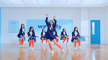 Weeekly GIF