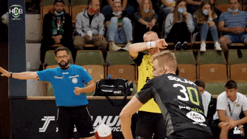 200.gif?cid=fc005b087384b76c2b275d368763562d0d38e308890a1b39&rid=200.gif&ct=g
