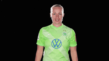 Stand Up Soccer GIF by VfL Wolfsburg