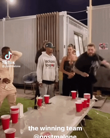 giphy.gif?cid=5e214886970850206c0afc58a9