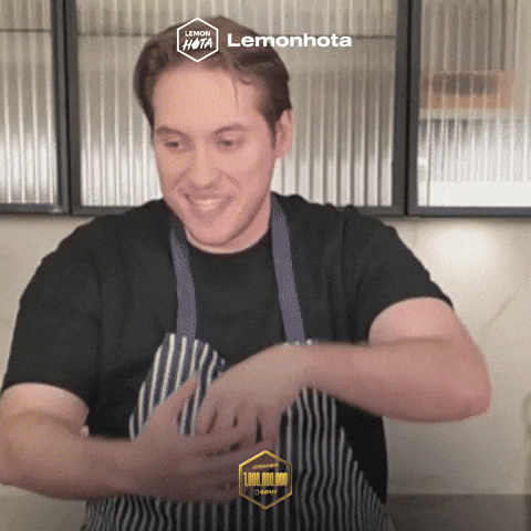 Rane Lazona GIF