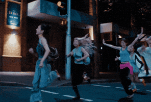 Era Sui GIF by KiiiKiii