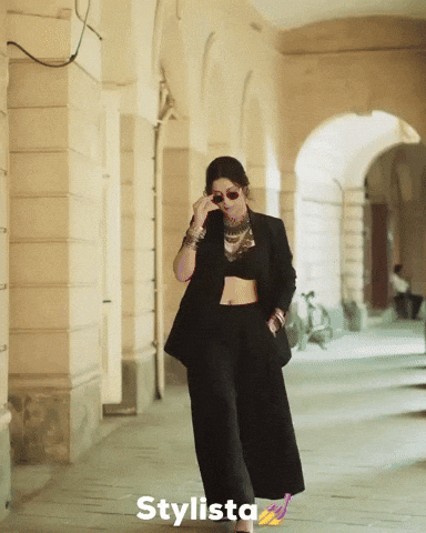 Girl Fashion GIF