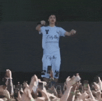 Xavier Che GIF